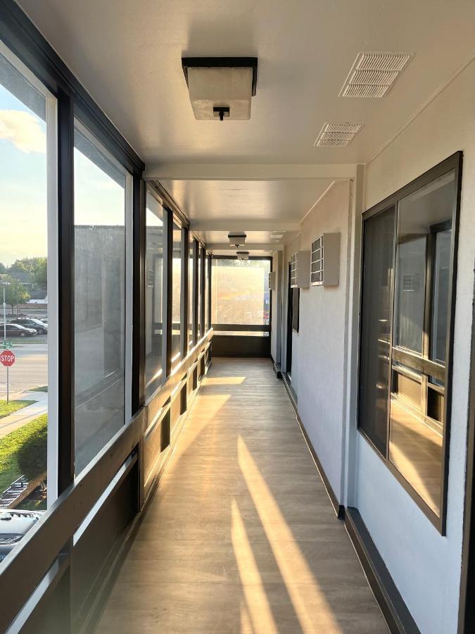 Downtown Inn Rochester Bagian luar foto